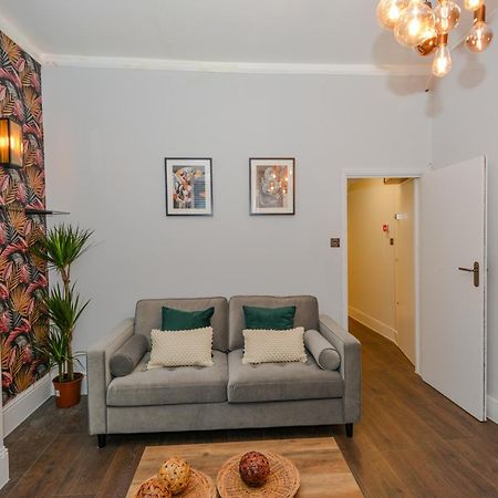 Cosy 1 Bedroom Home For Small Families London Luaran gambar