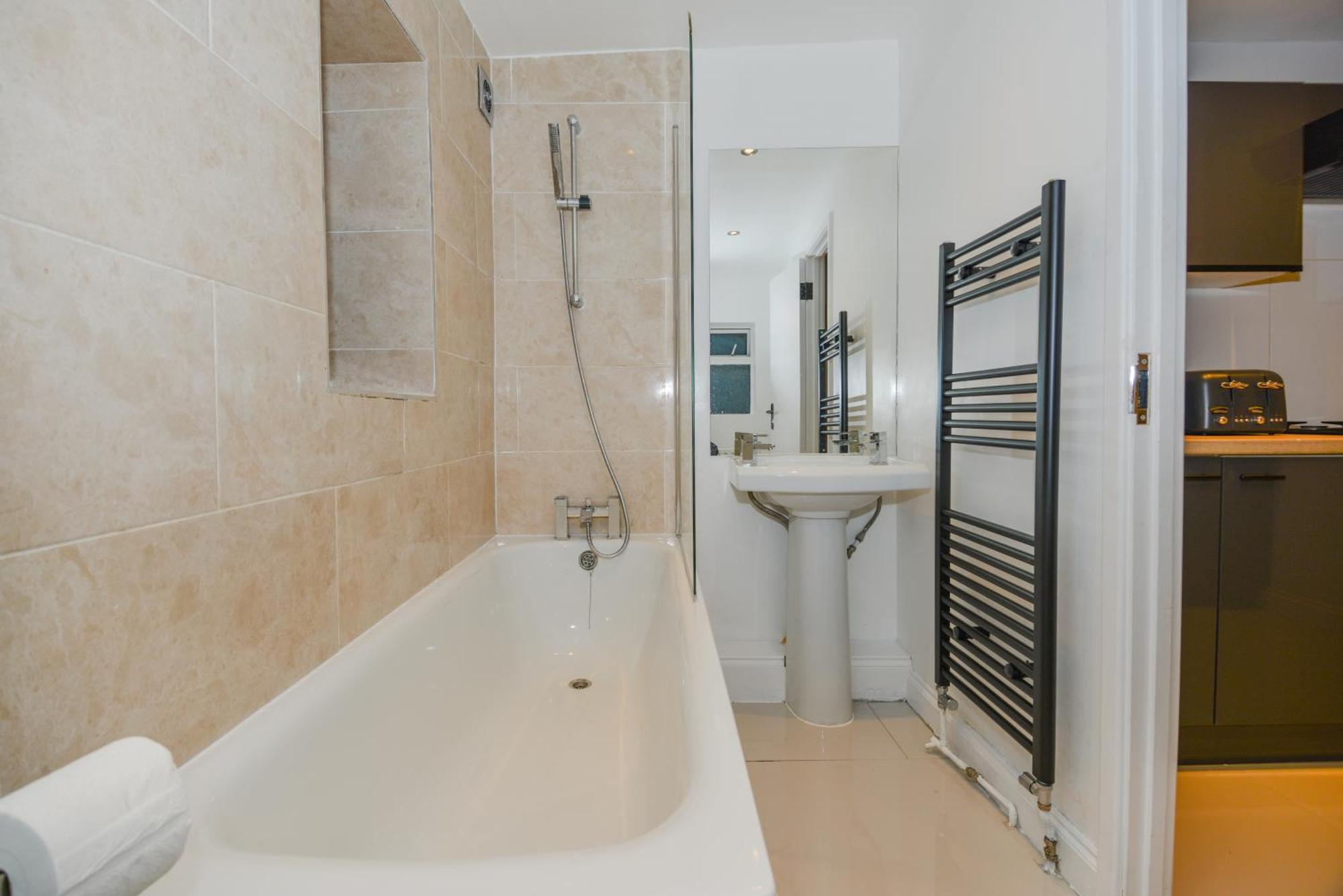 Cosy 1 Bedroom Home For Small Families London Luaran gambar